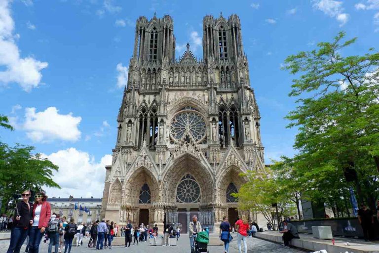 Porque visitar Reims?